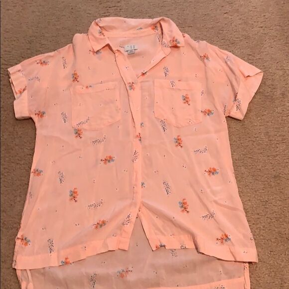 Blouse🌸   - Picture 1 of 1